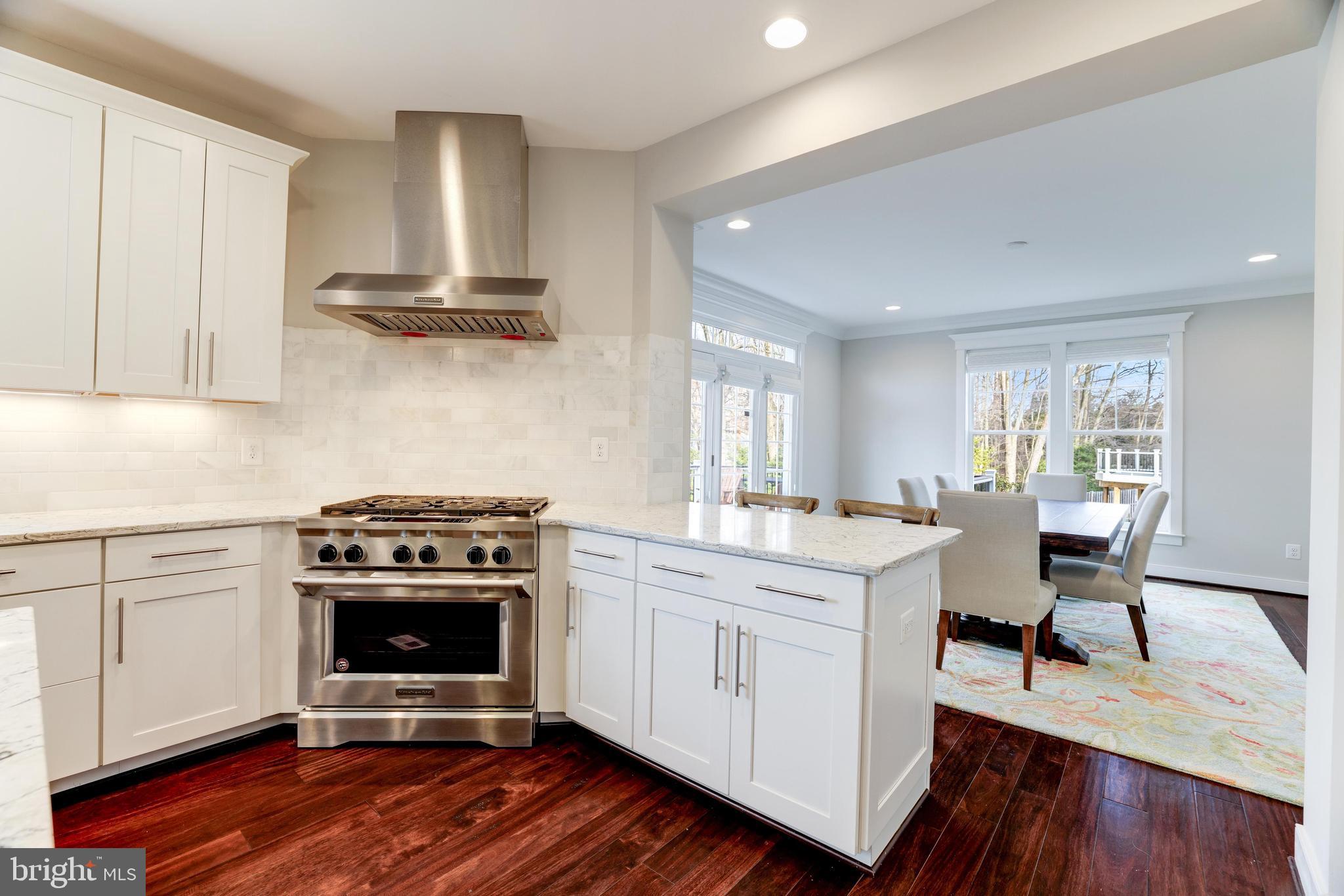 IRIS HILLS - Residential