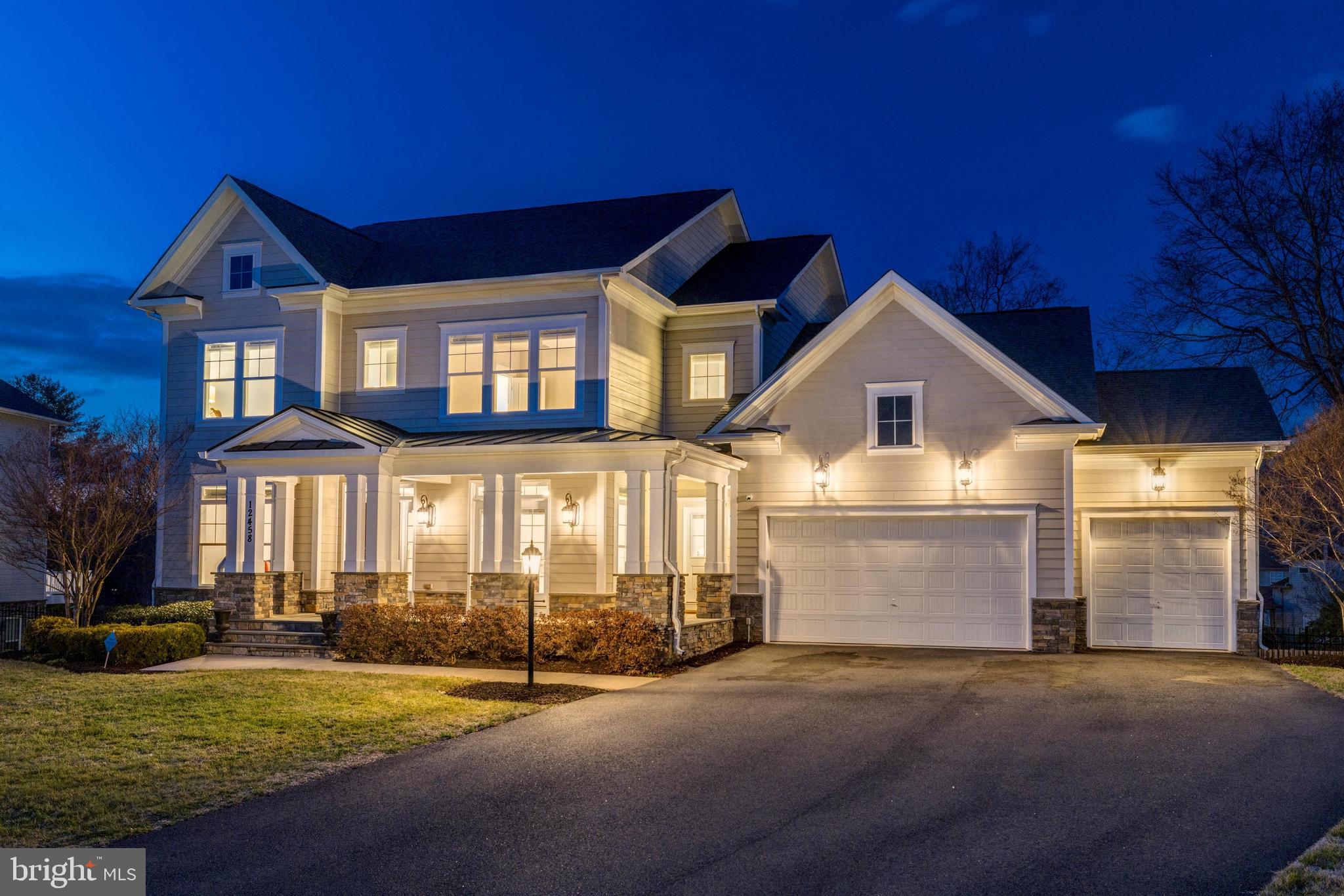 IRIS HILLS - Residential