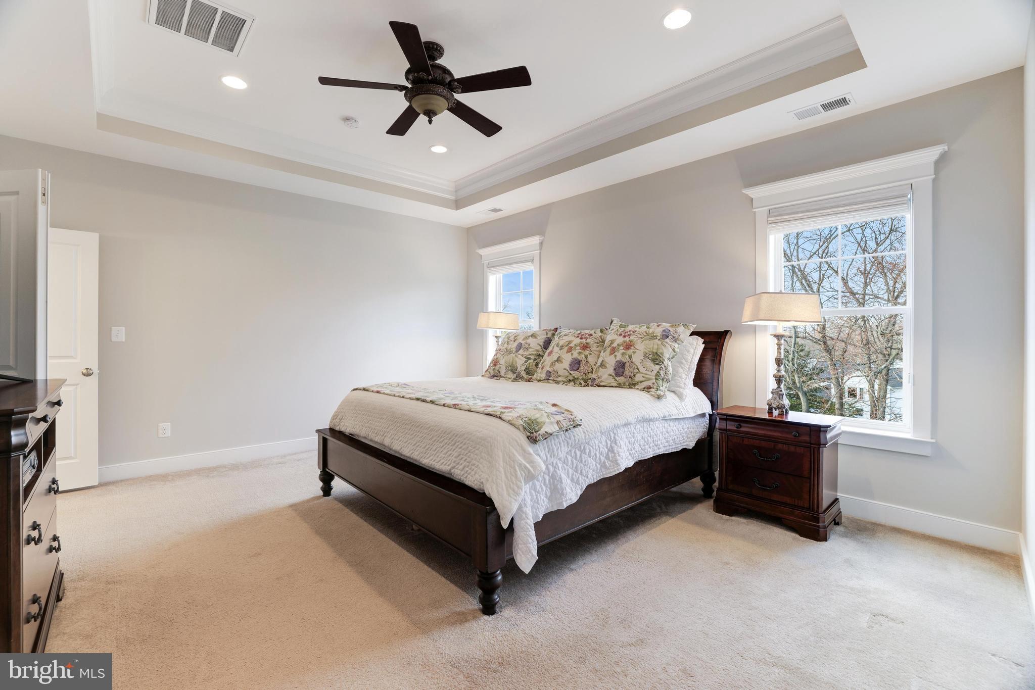 IRIS HILLS - Residential