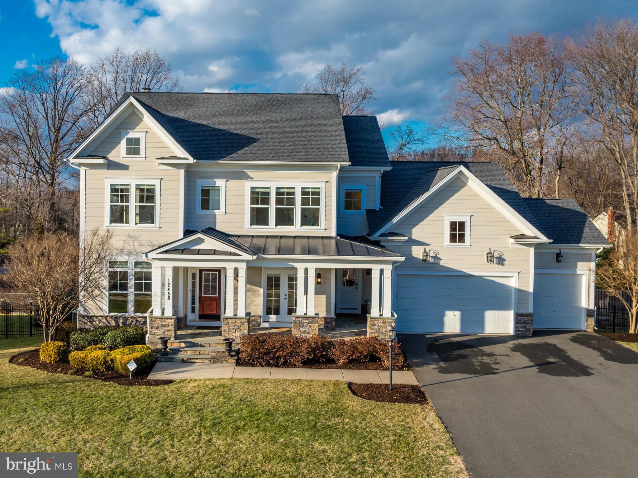 IRIS HILLS - Residential