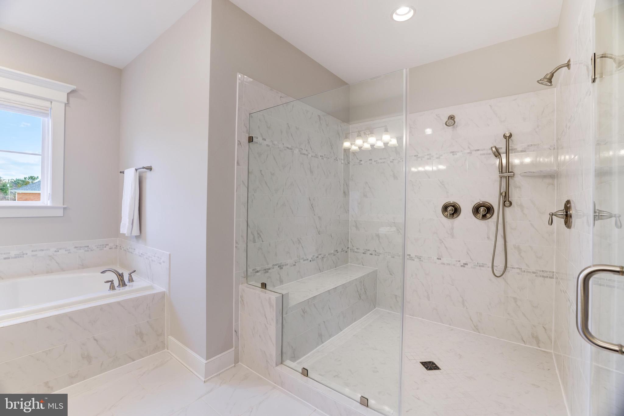 IRIS HILLS - Residential