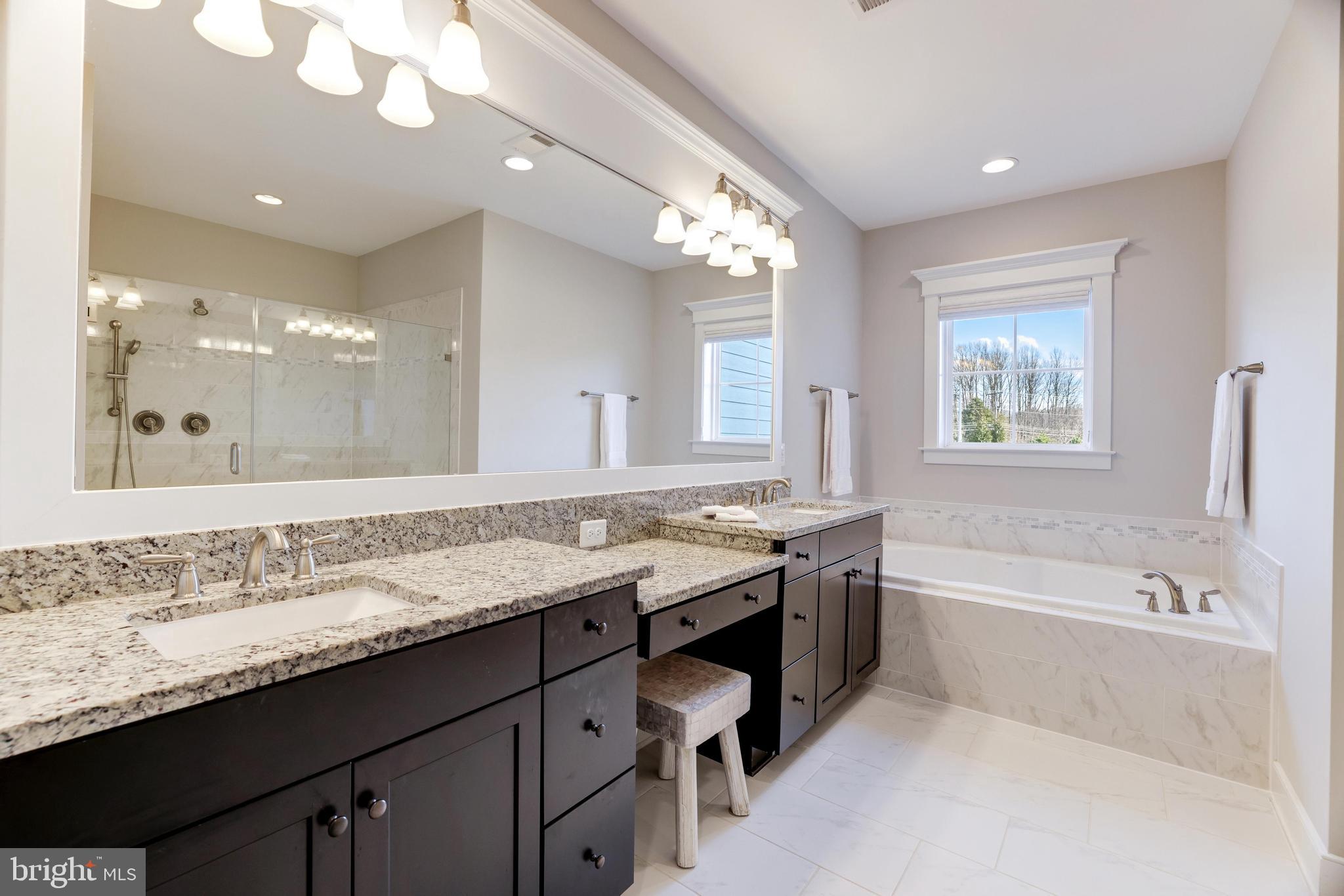 IRIS HILLS - Residential