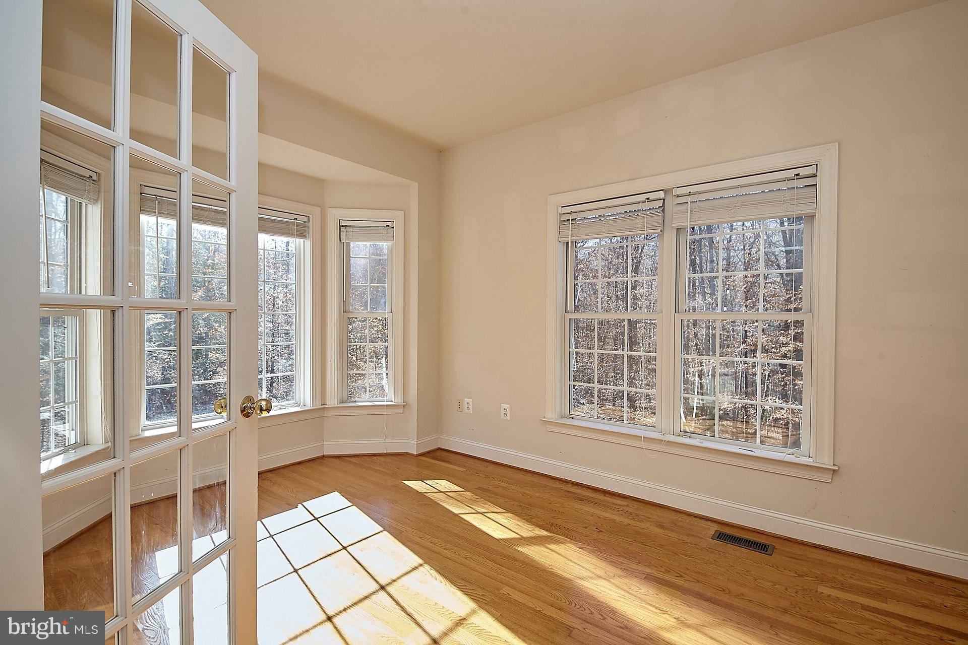 RIVER BEND - Residential