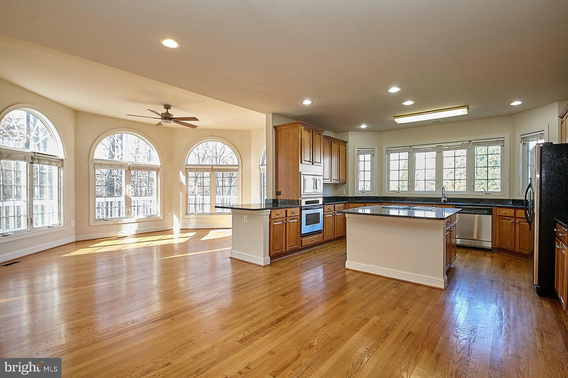 RIVER BEND - Residential