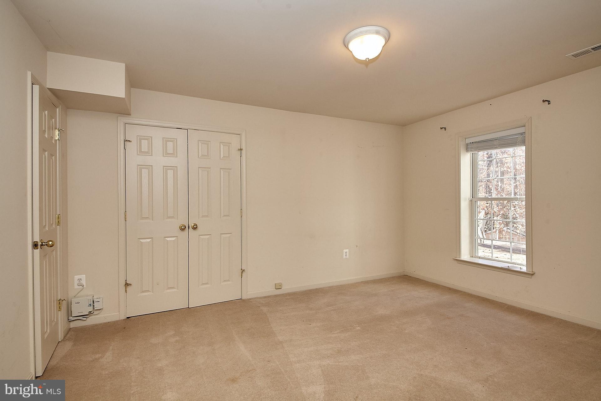 RIVER BEND - Residential