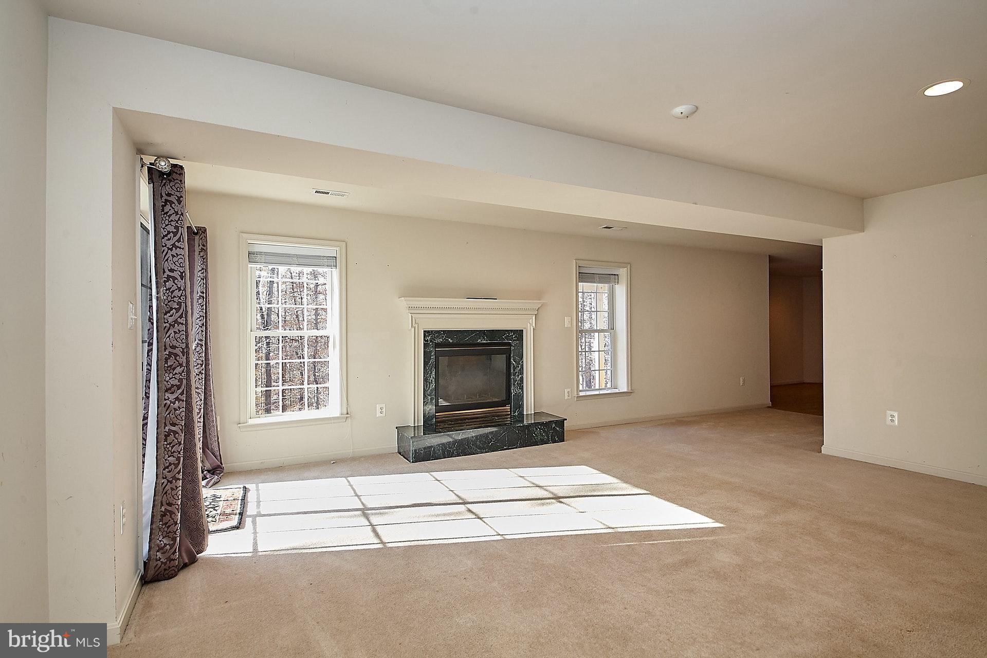 RIVER BEND - Residential