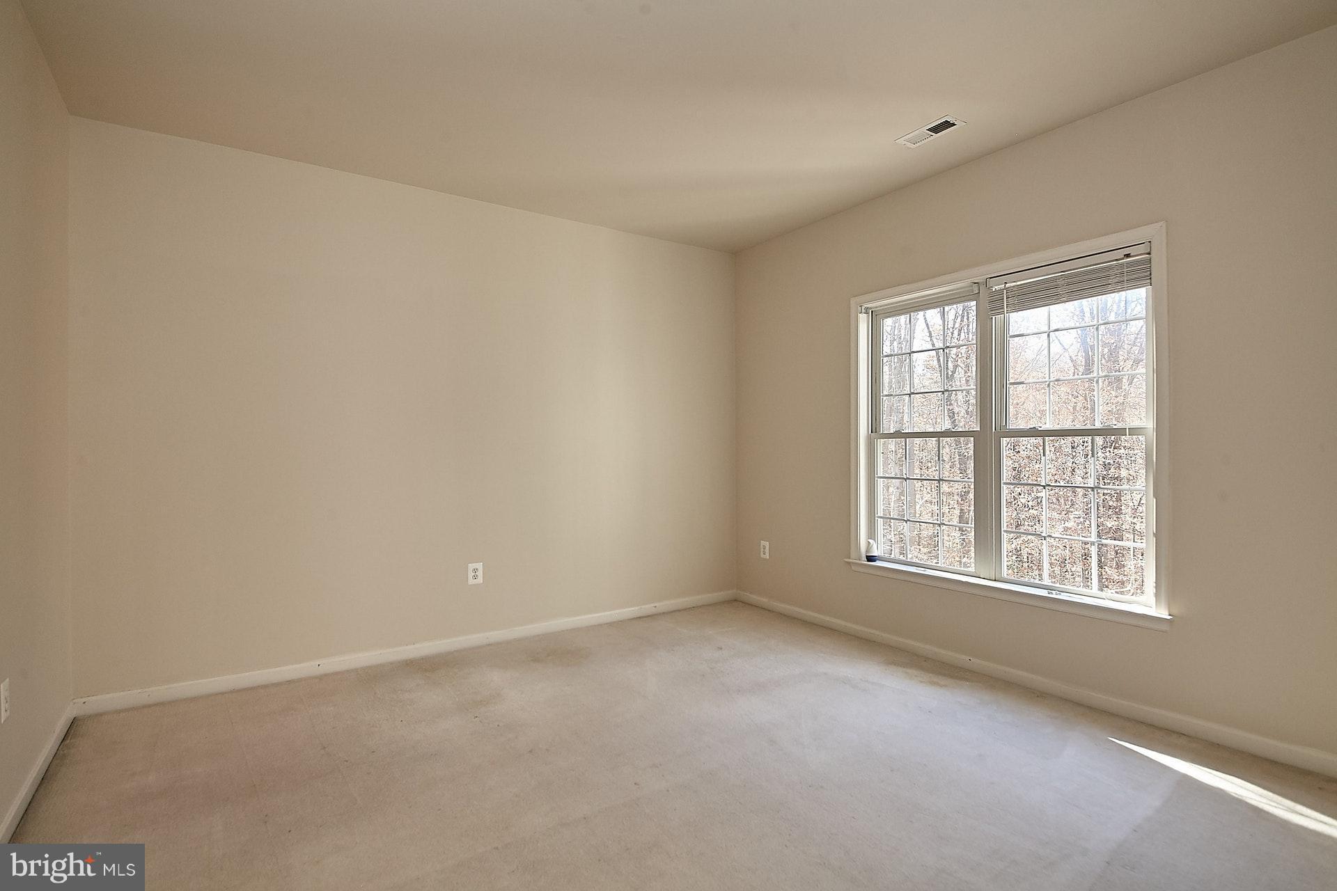 RIVER BEND - Residential