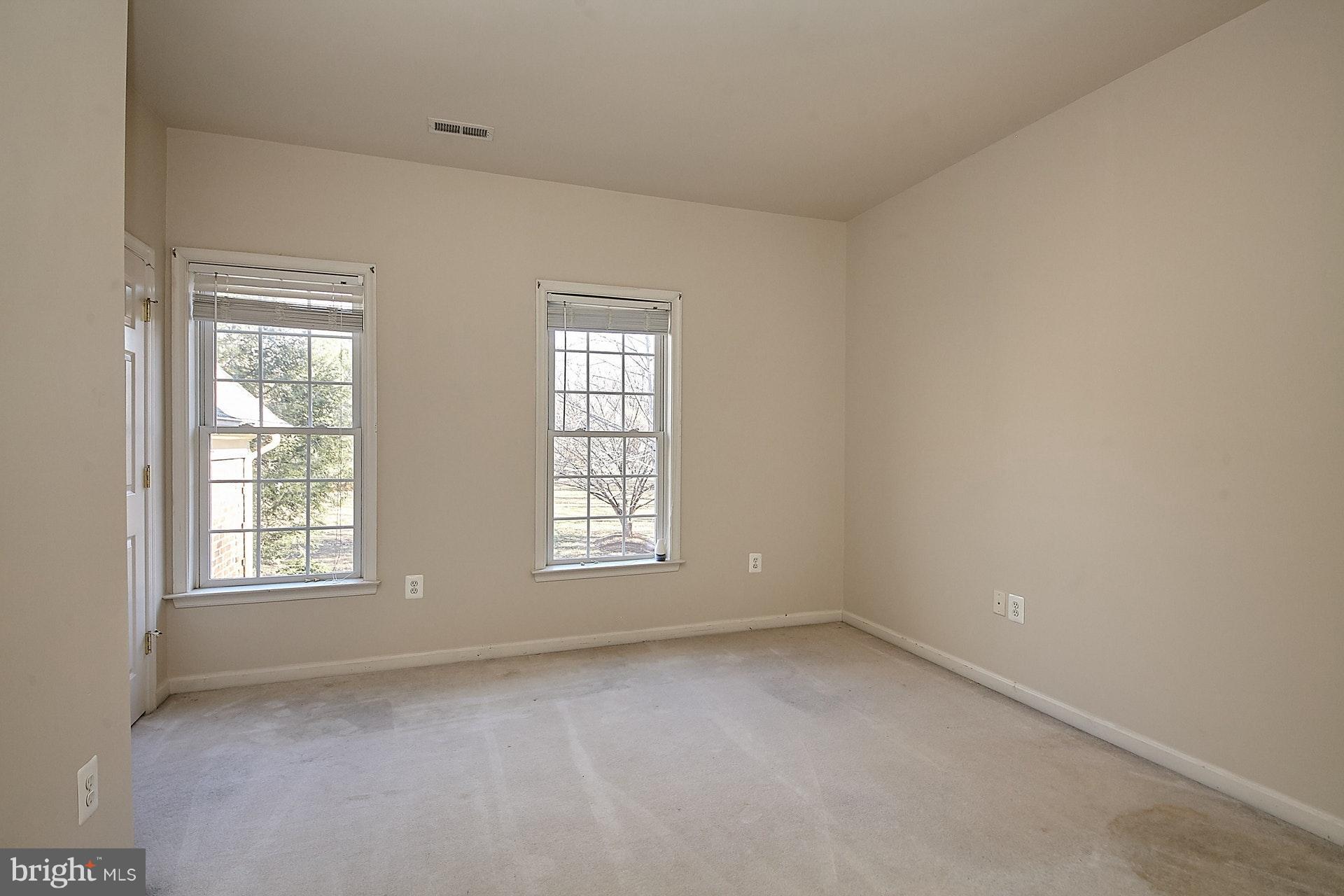 RIVER BEND - Residential