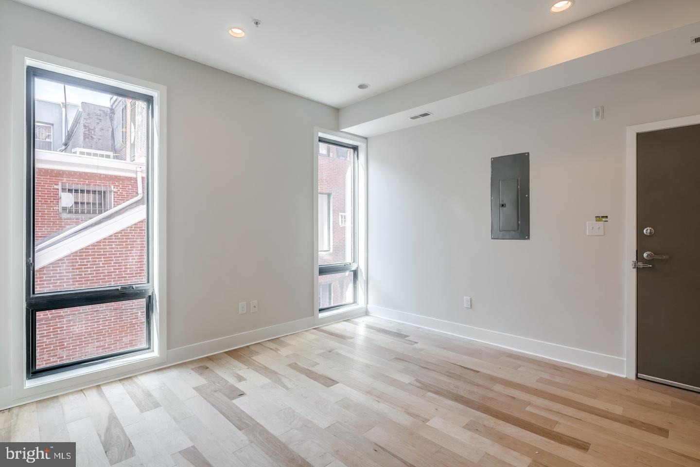 WASHINGTON SQ - Residential Lease
