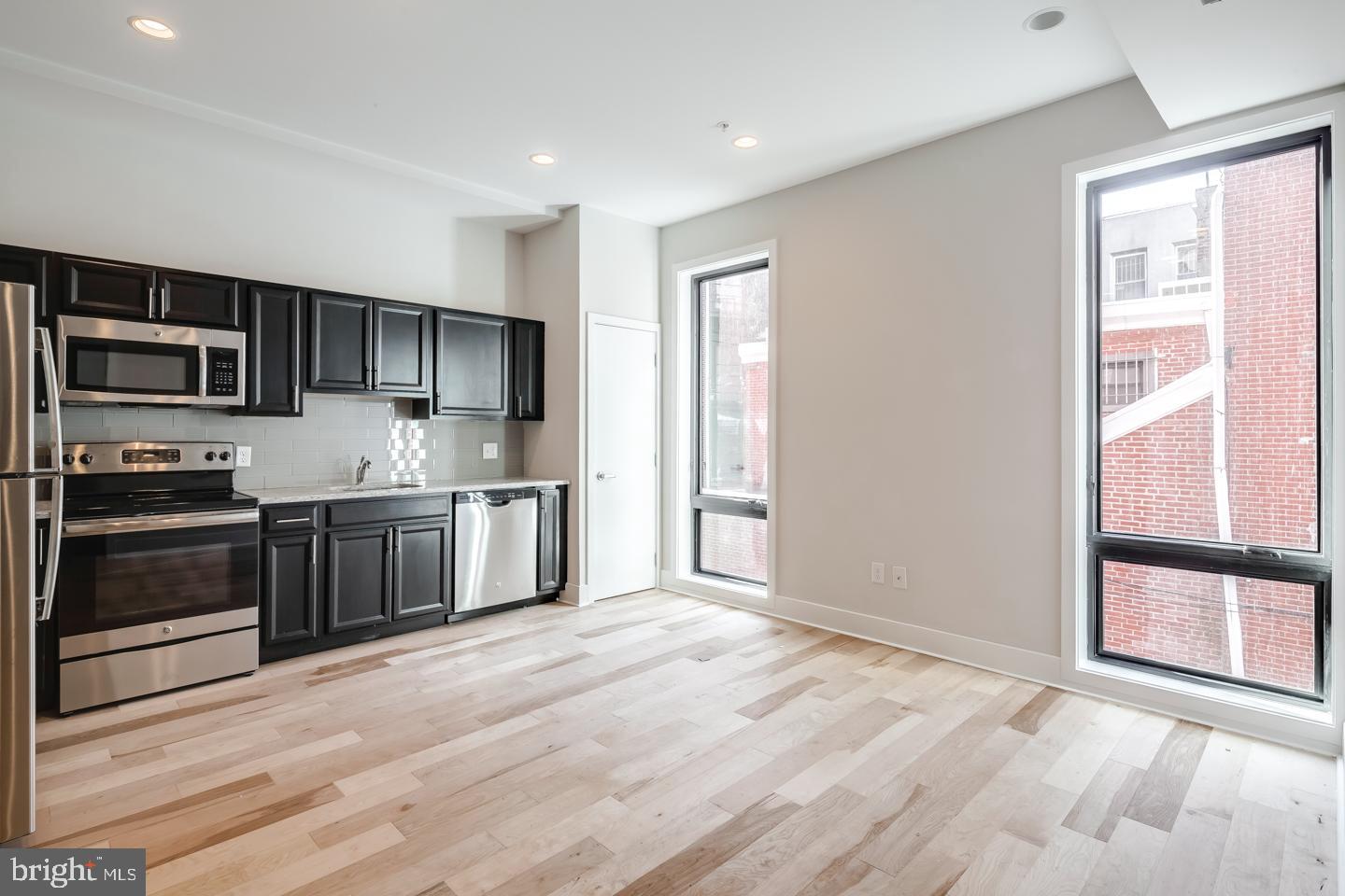 WASHINGTON SQ - Residential Lease
