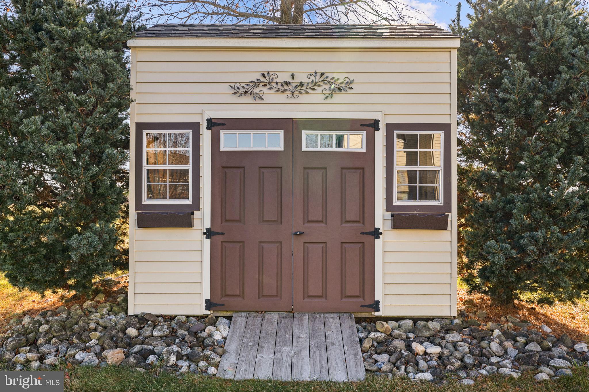 BRIDLE ESTATES - Residential