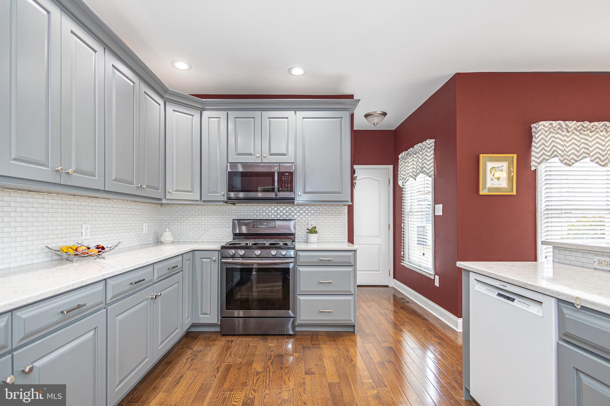 BRIDLE ESTATES - Residential