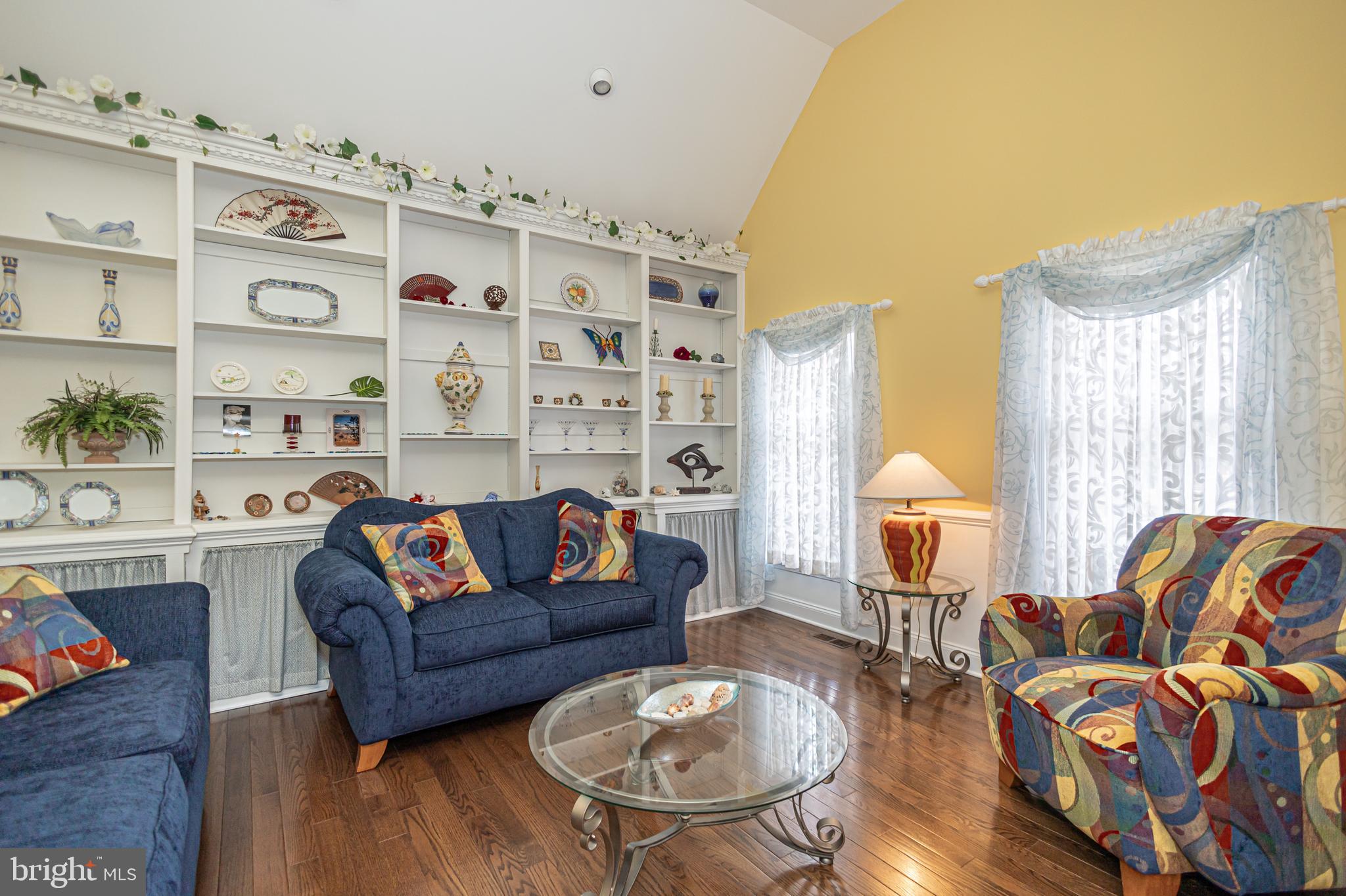 BRIDLE ESTATES - Residential