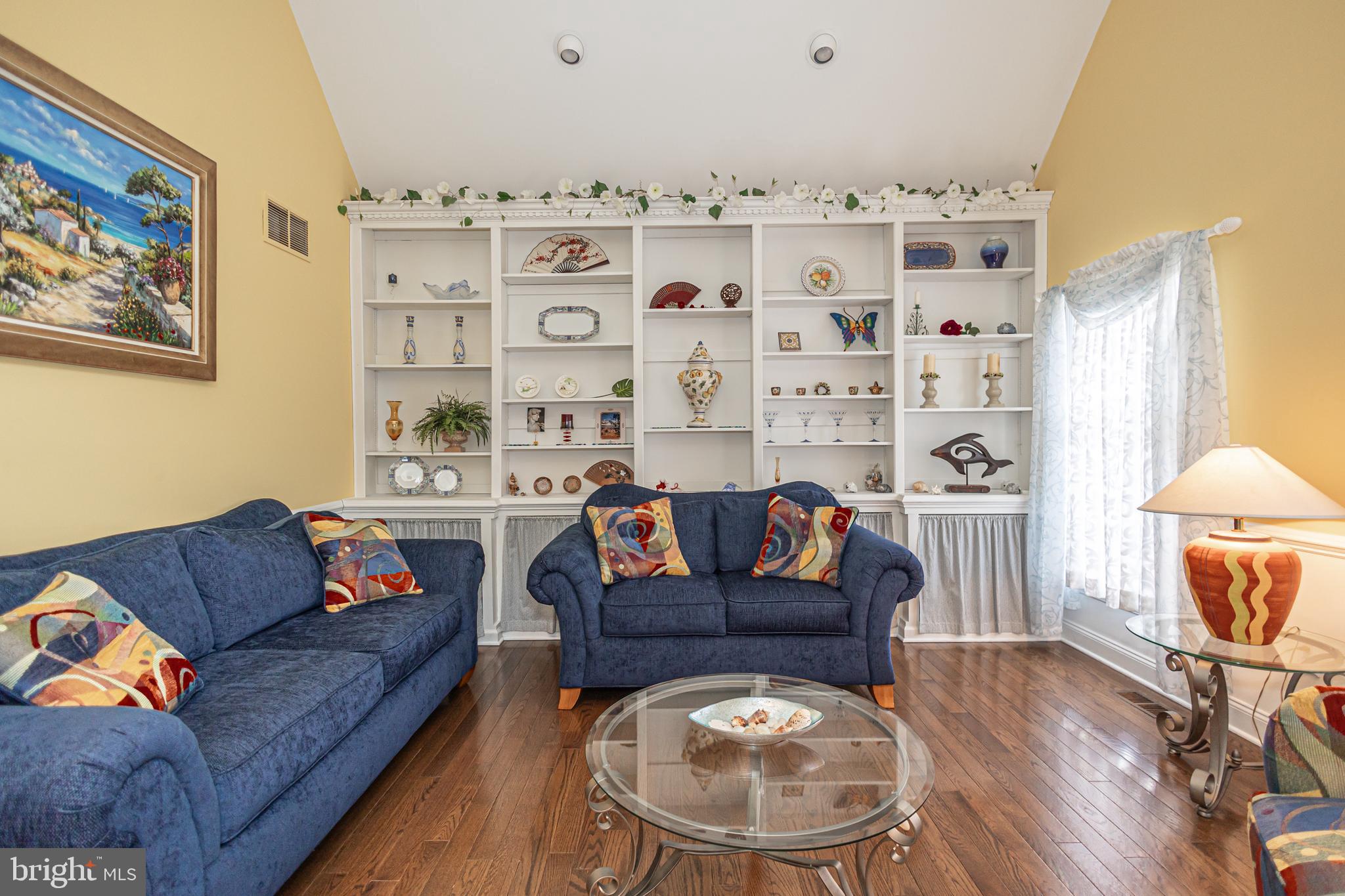 BRIDLE ESTATES - Residential