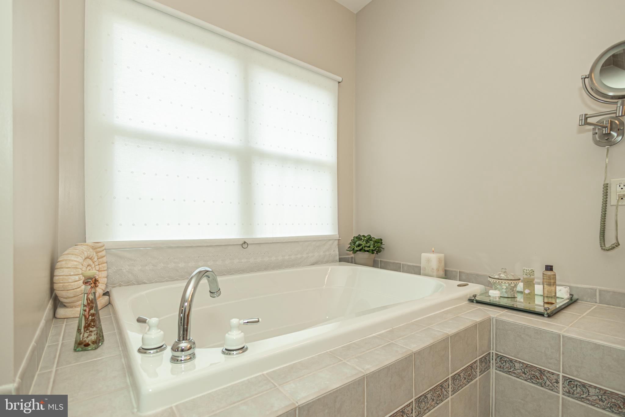 BRIDLE ESTATES - Residential