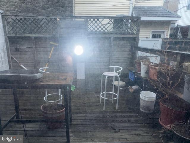 LOWER MOYAMENSING - Residential