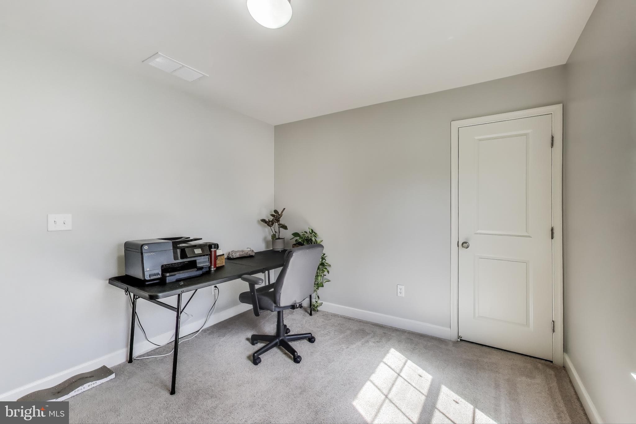 COLONIAL PARK - Residential