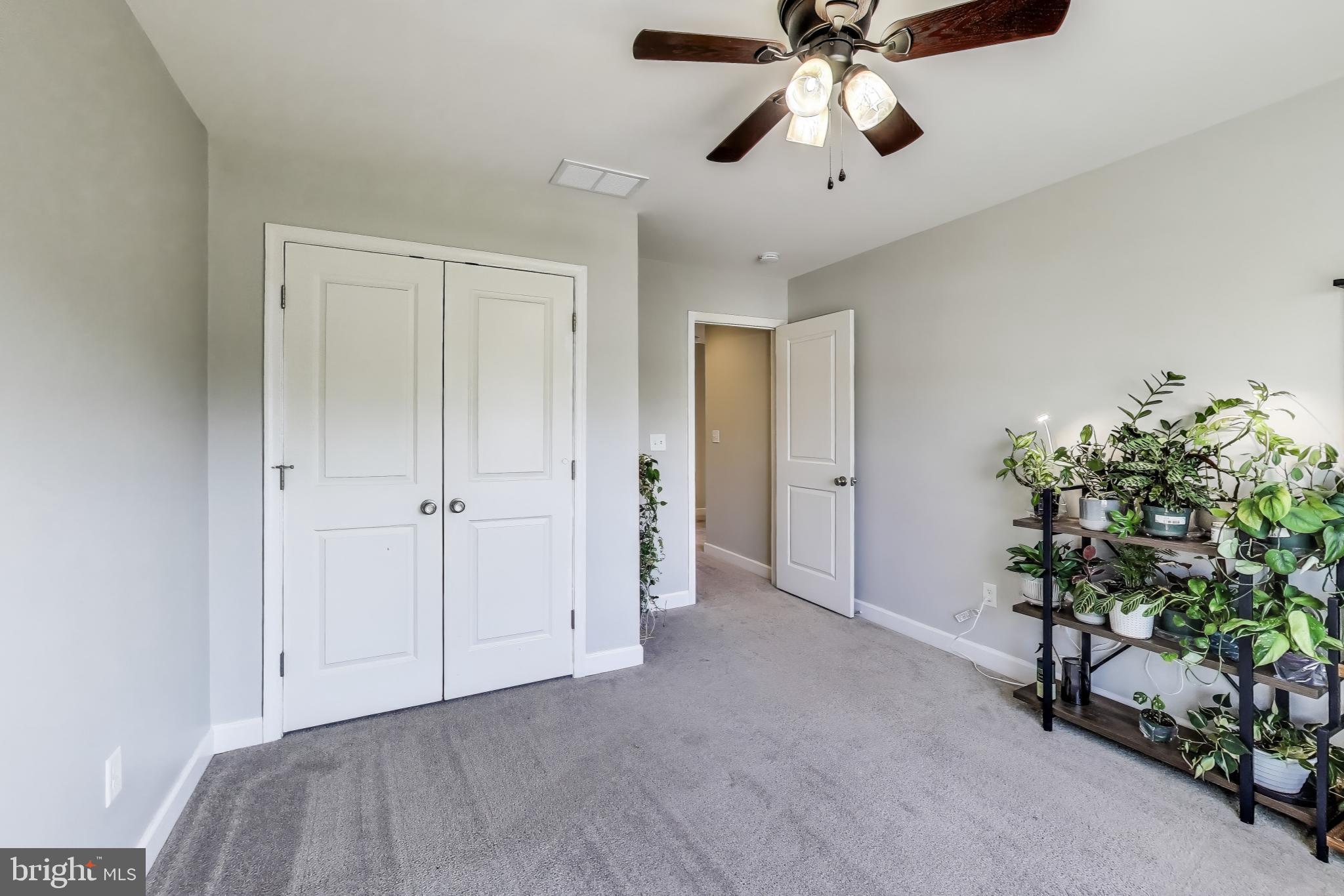 COLONIAL PARK - Residential