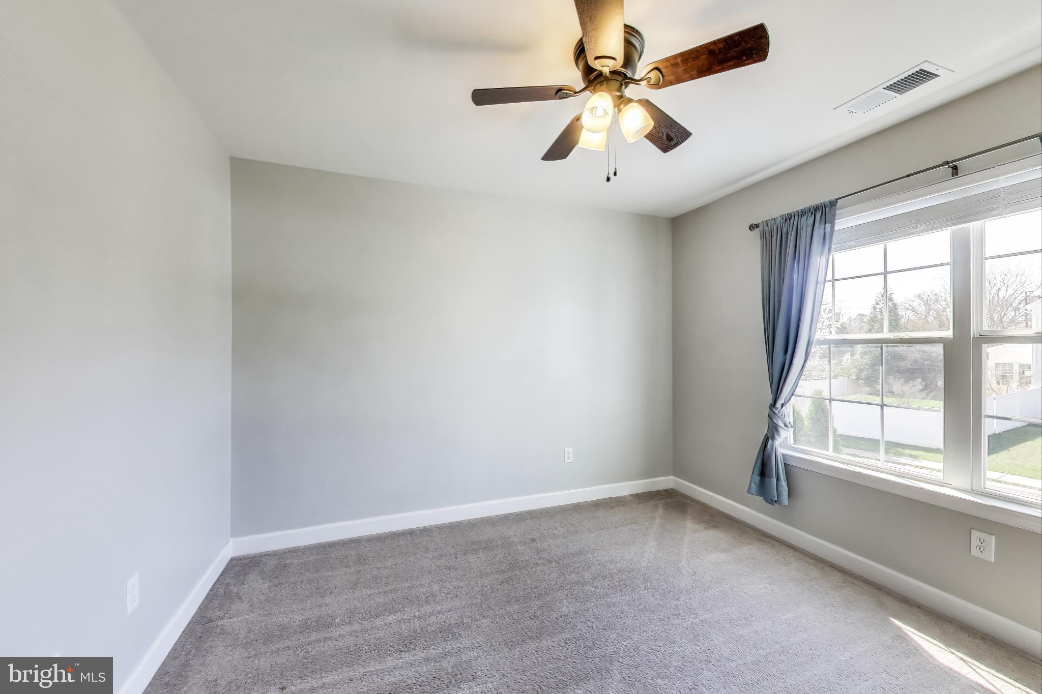 COLONIAL PARK - Residential