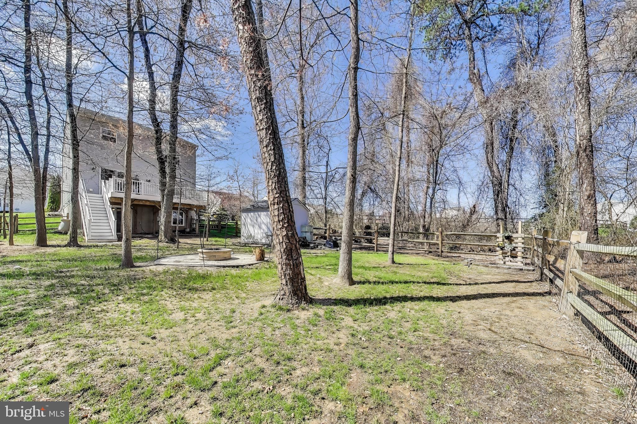 COLONIAL PARK - Residential