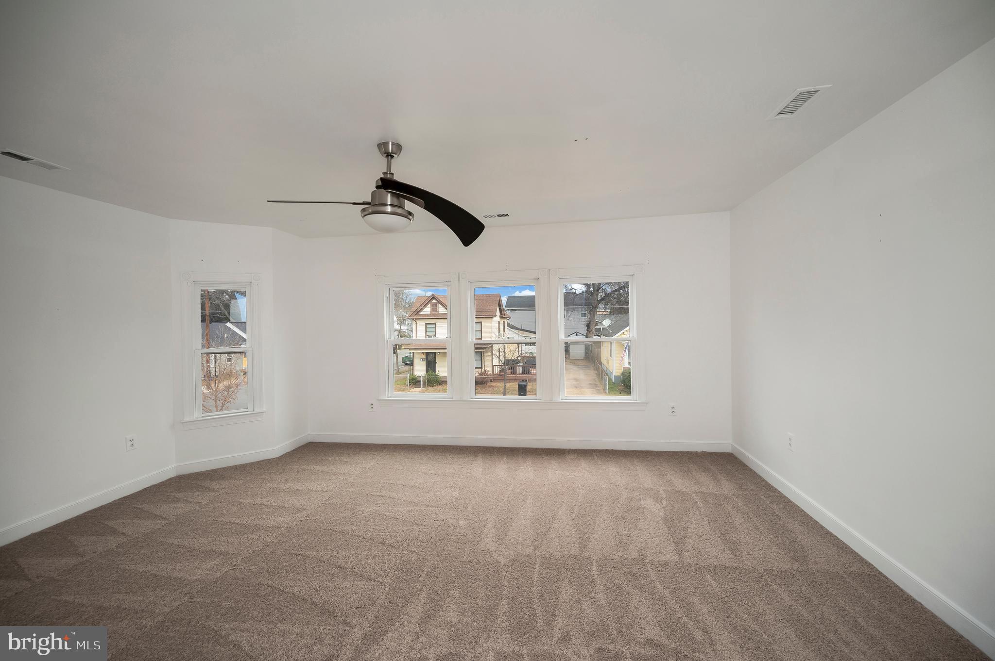 THE QUARTERS - Residential