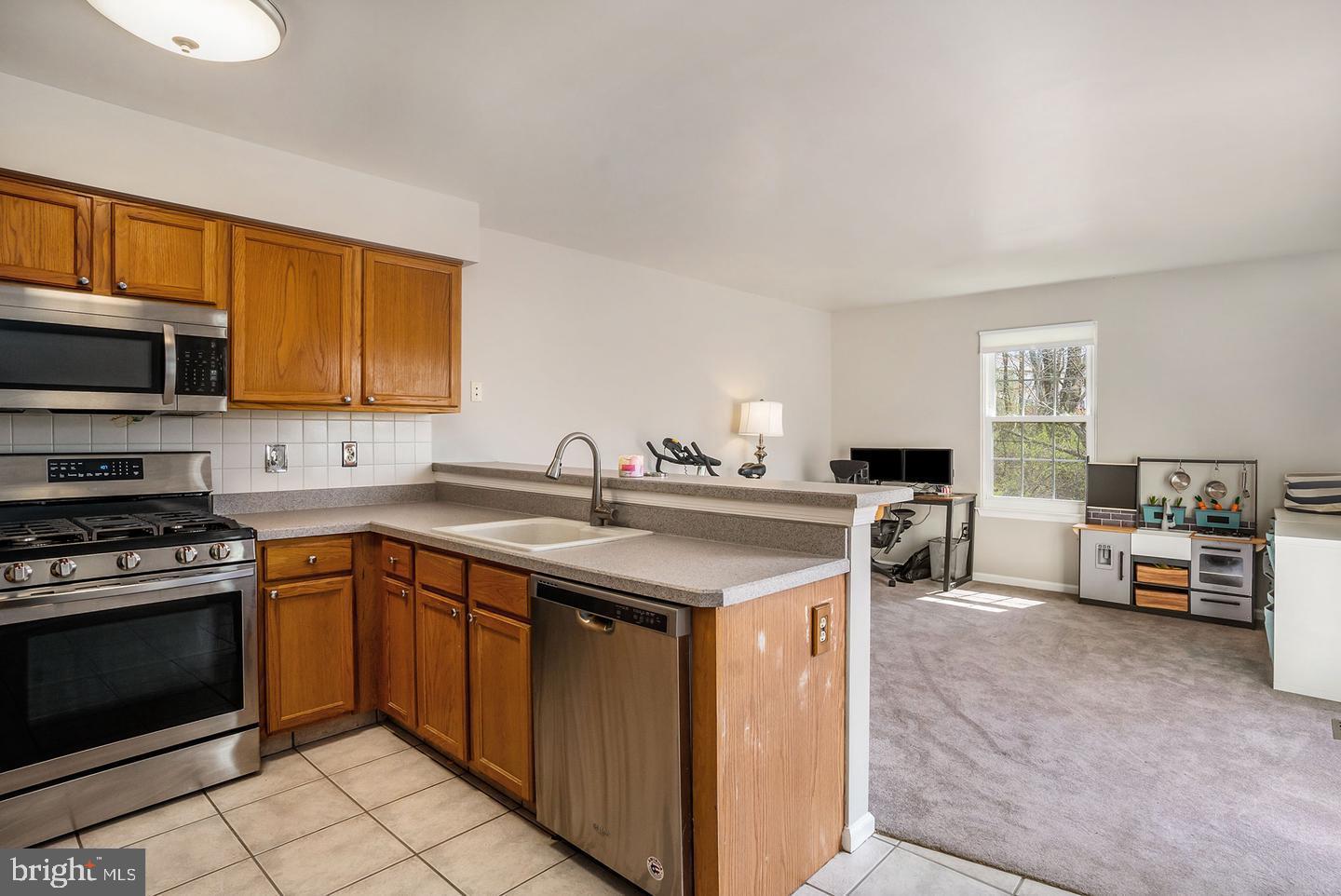 STONEGATE - Residential Lease