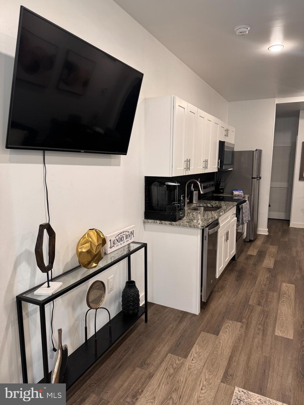 TEMPLE UNIVERSITY - Residential Lease