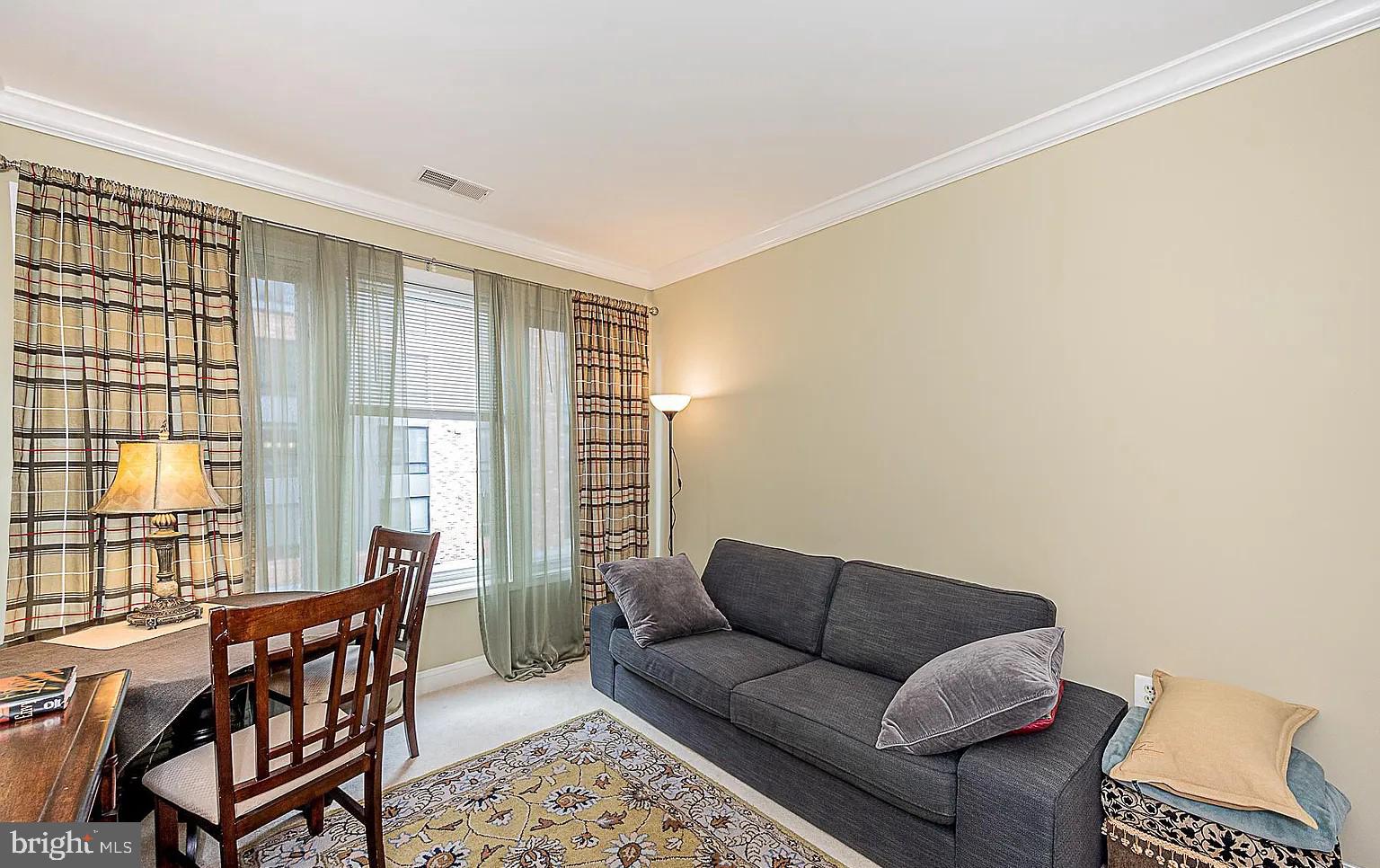 TOWN CENTER - Residential Lease