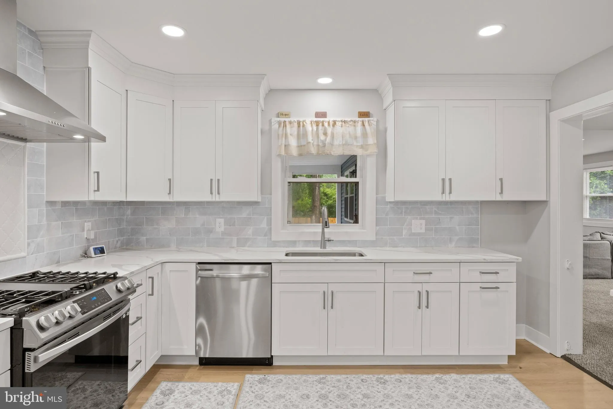 Hammonton, New Jersey 08037, United States, 4 Bedrooms Bedrooms, ,3 BathroomsBathrooms,Residential,Active,164524