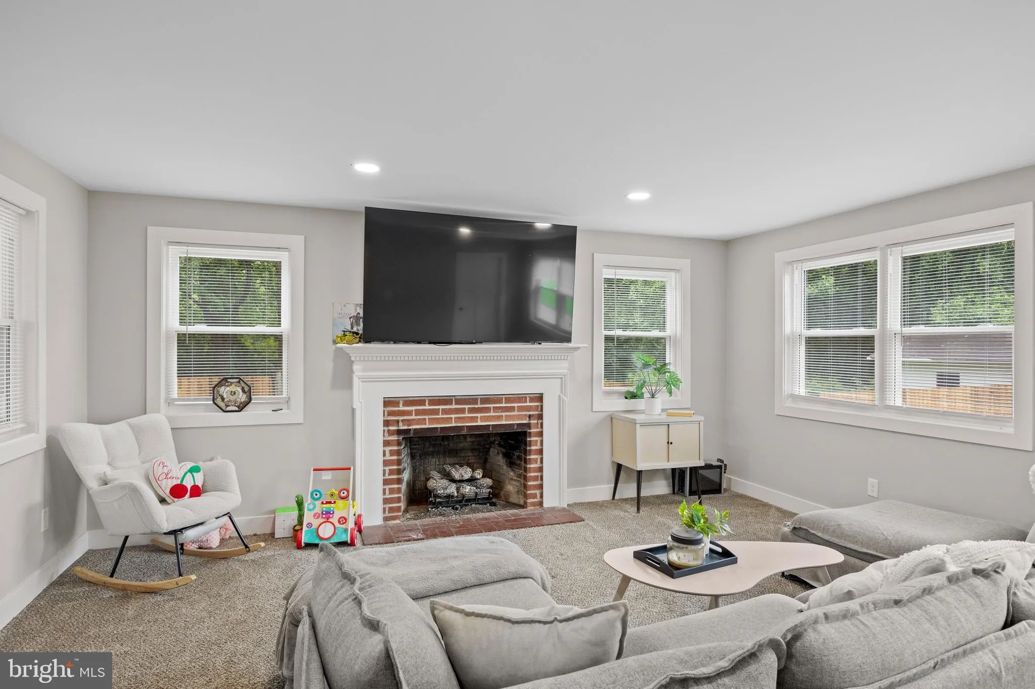 Hammonton, New Jersey 08037, United States, 4 Bedrooms Bedrooms, ,3 BathroomsBathrooms,Residential,Active,164524