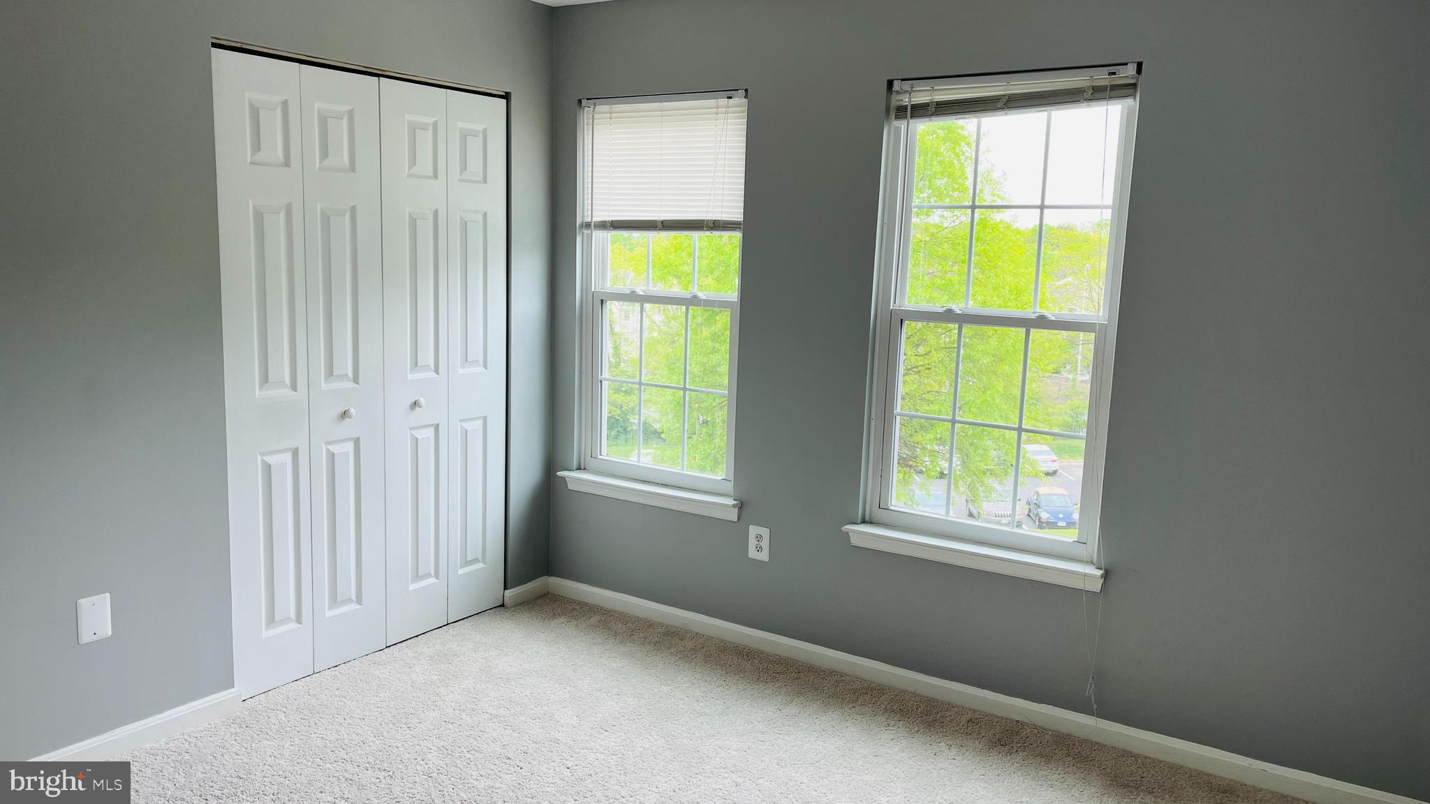 SUMMERHOUSE II CONDO - Residential