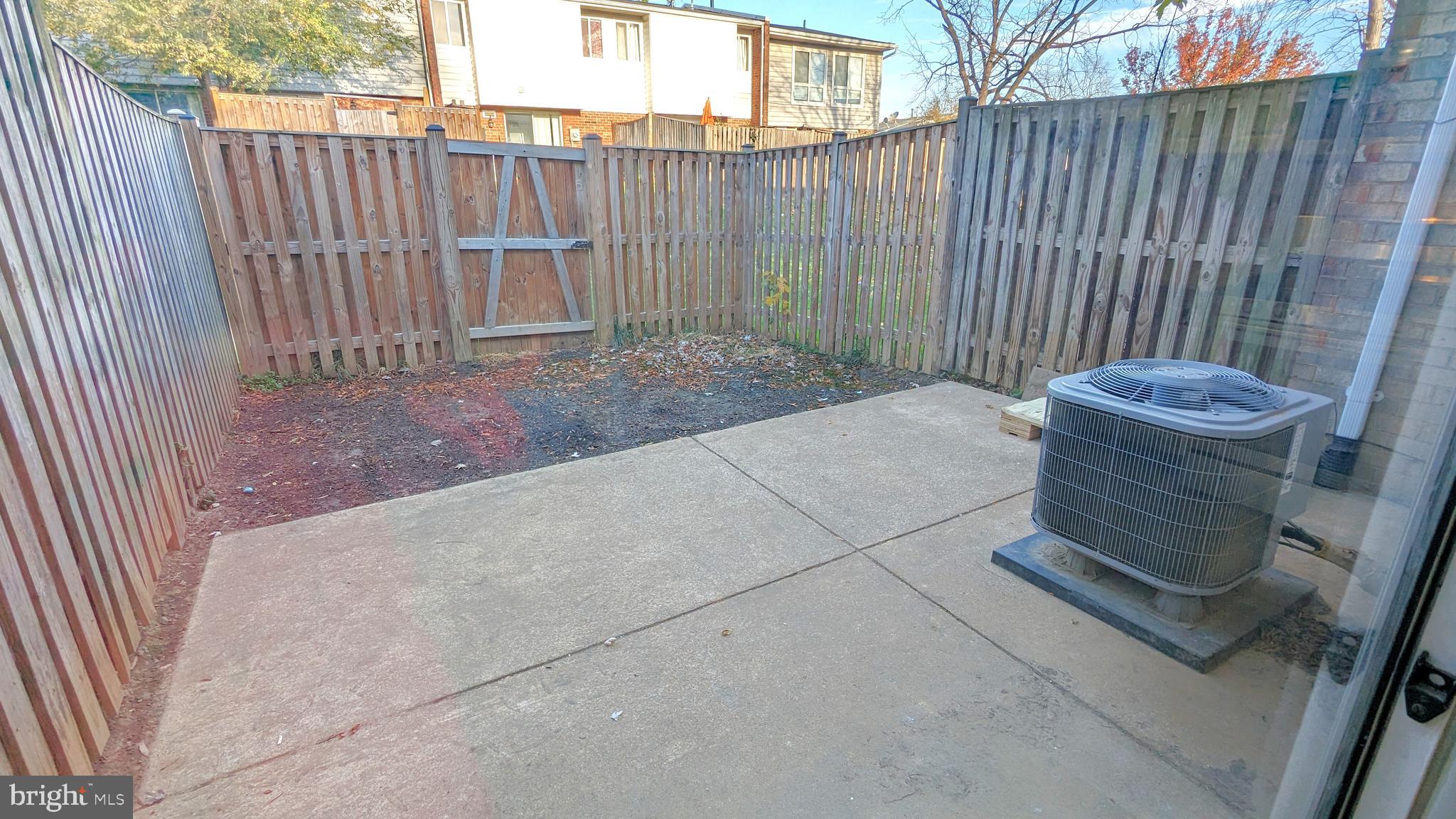 REFLECTION LAKE - Residential Lease