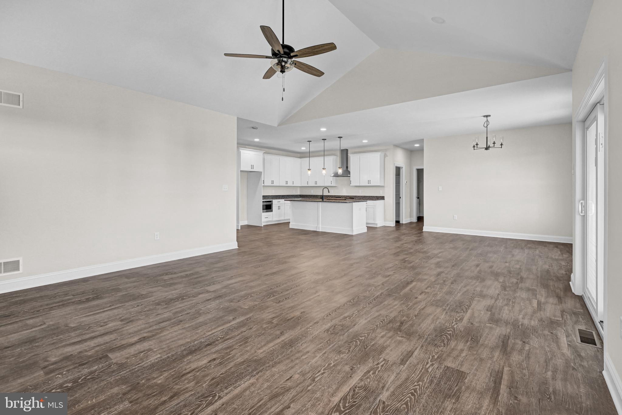 774 OXFORD DRIVE 7