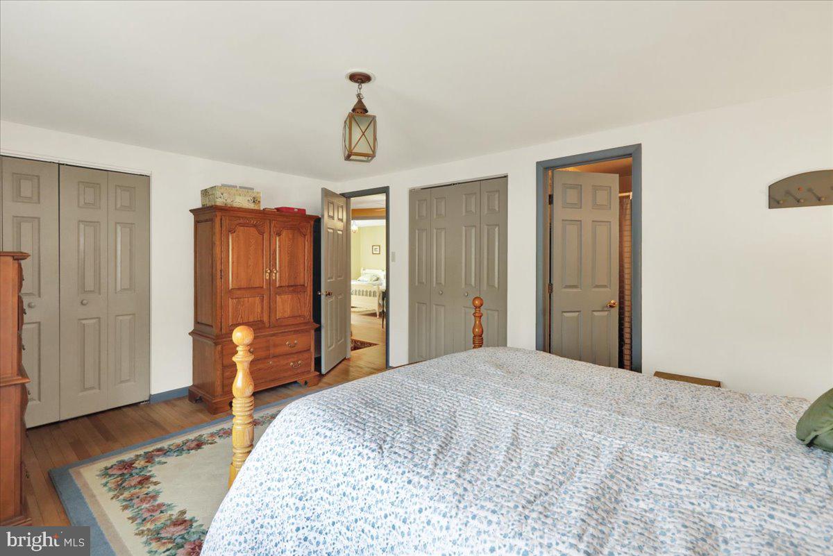 CRESTWOOD - Residential