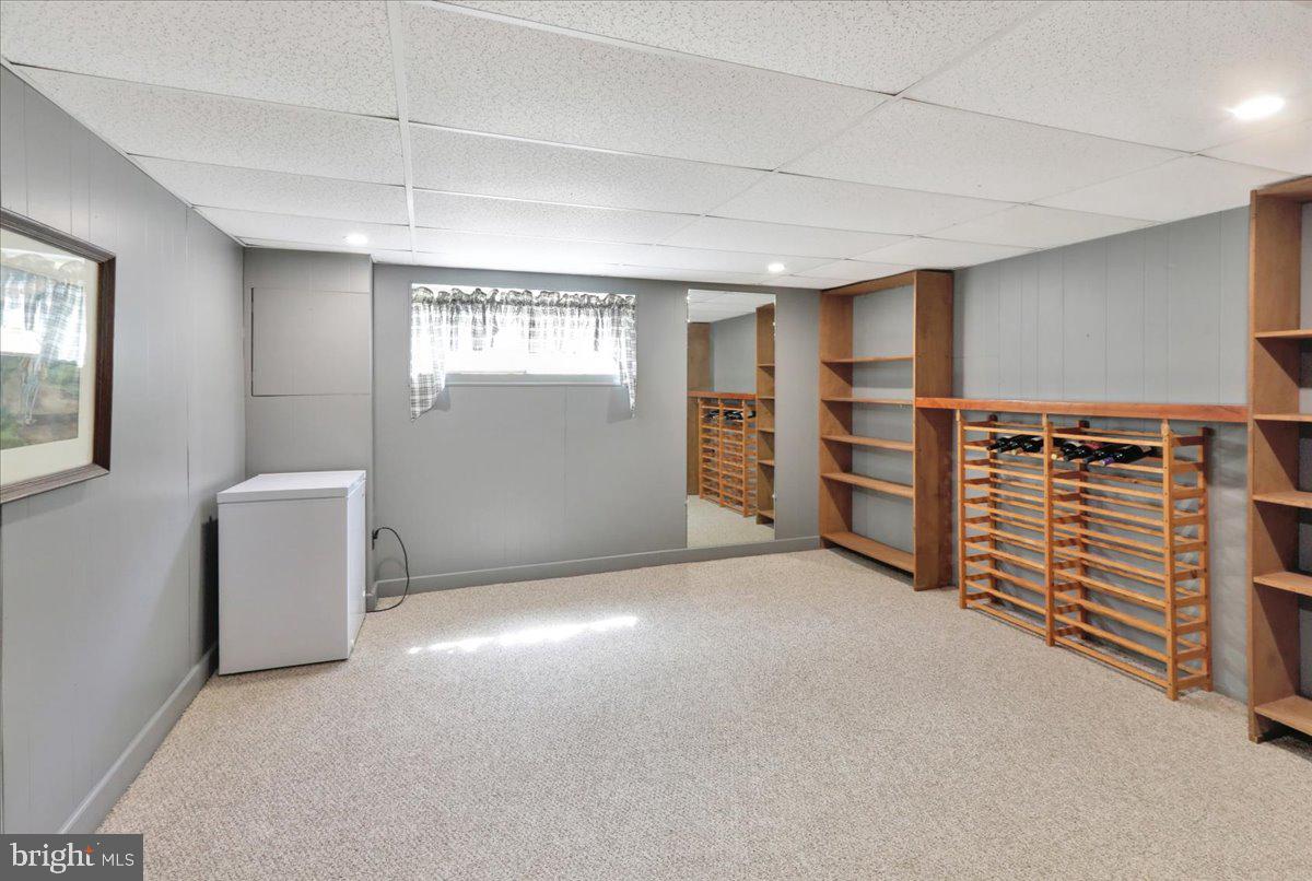 CRESTWOOD - Residential