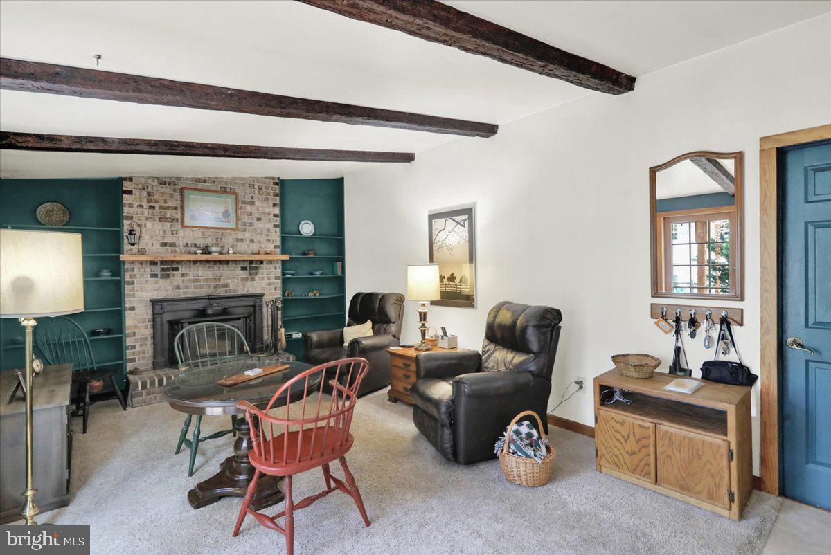 CRESTWOOD - Residential