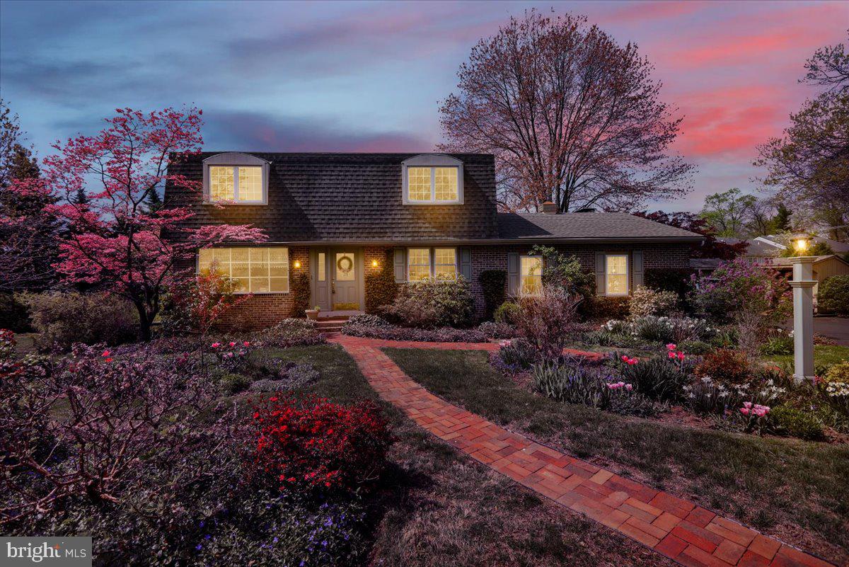 CRESTWOOD - Residential