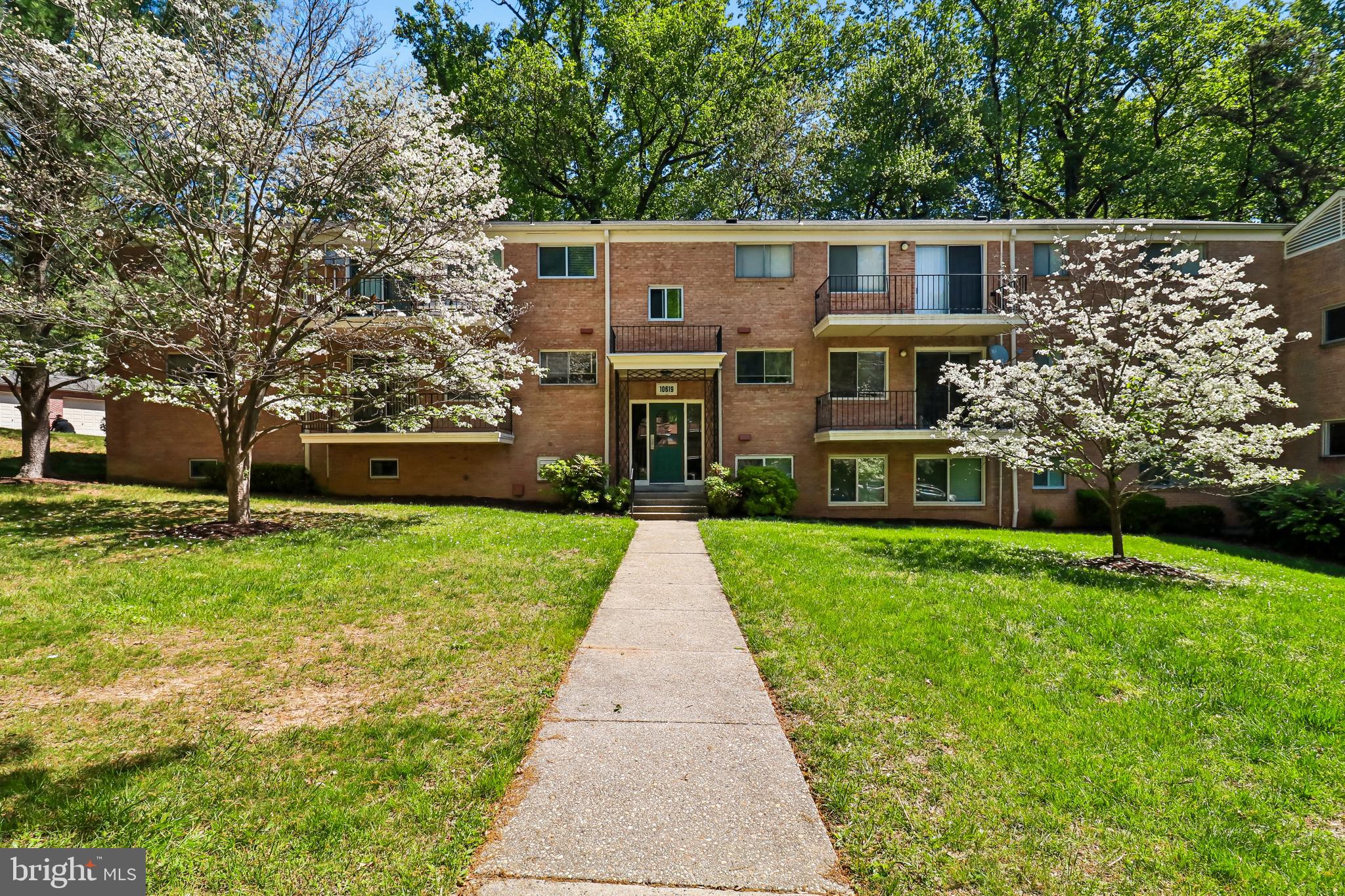 PARKSIDE CONDOMINIUMS - Residential