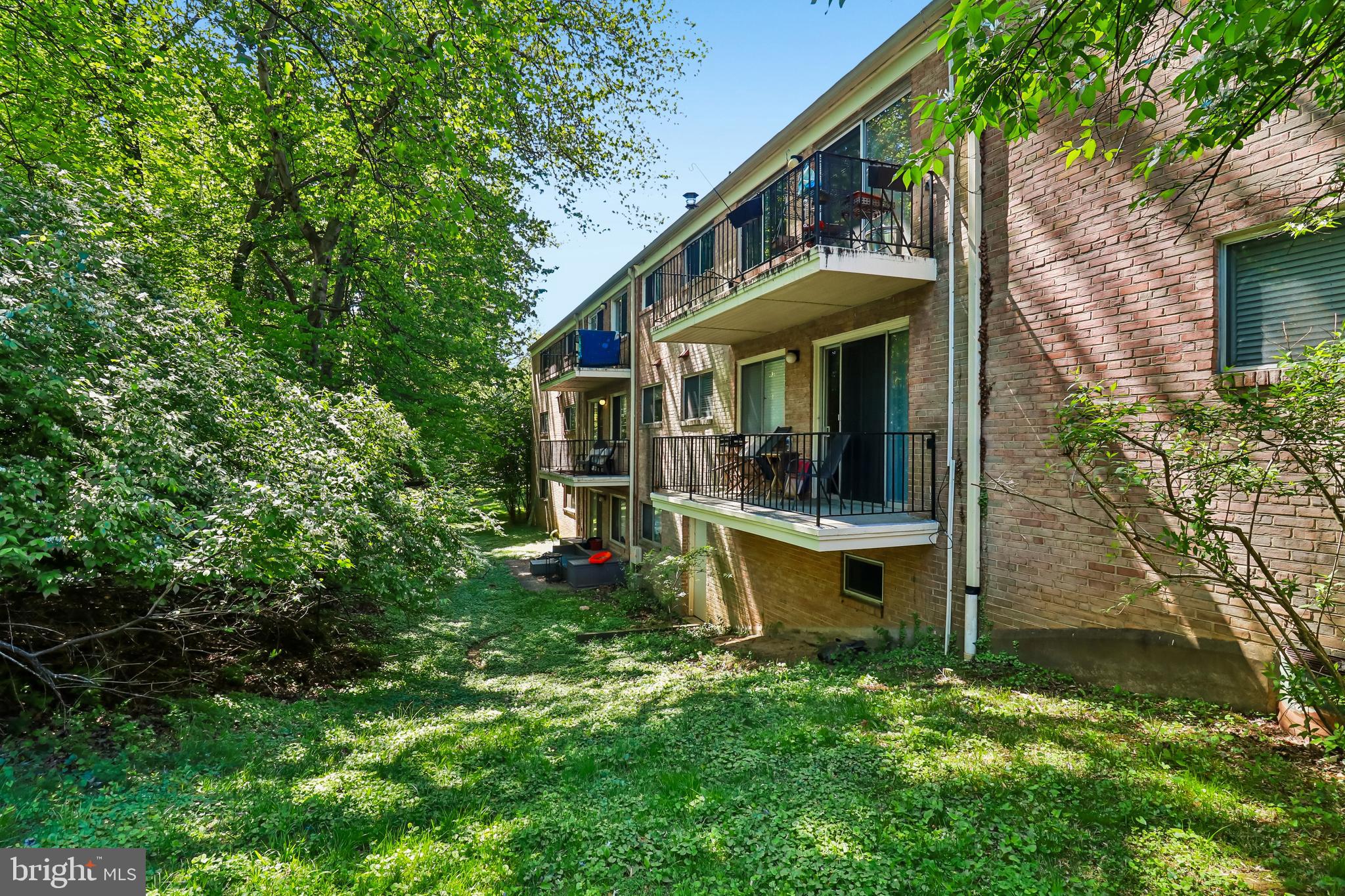 PARKSIDE CONDOMINIUMS - Residential