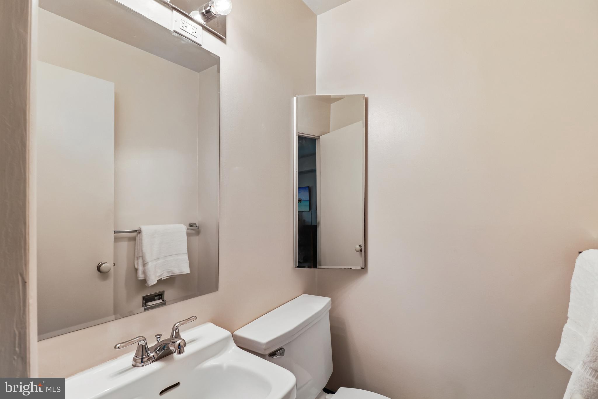 PARKSIDE CONDOMINIUMS - Residential