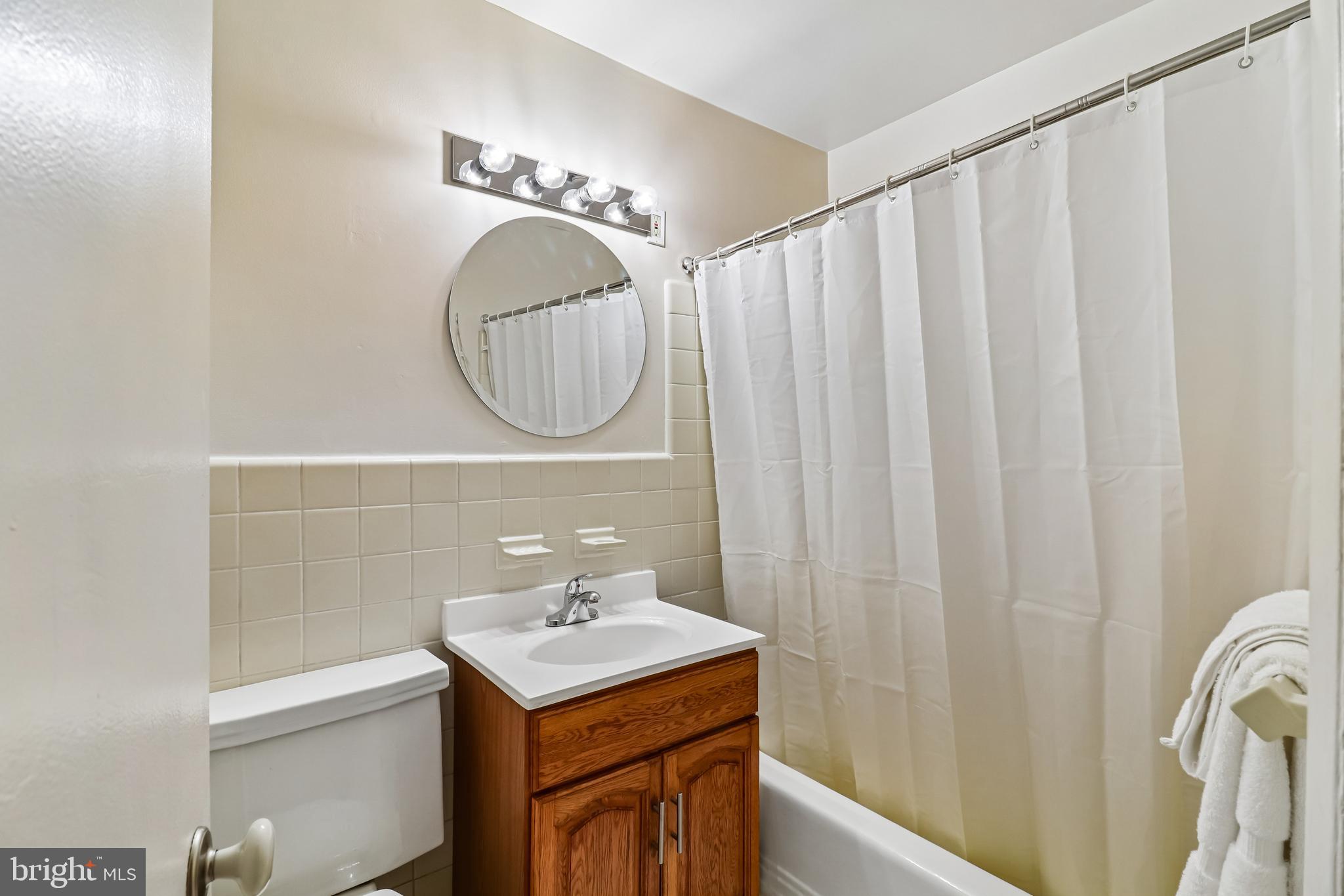 PARKSIDE CONDOMINIUMS - Residential