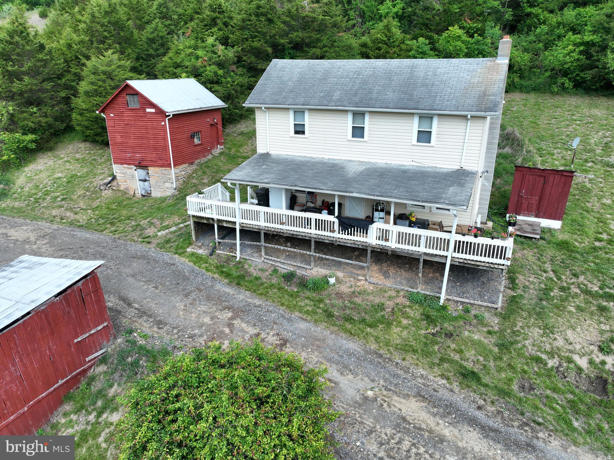 NONE UNRESTRICTED - Land