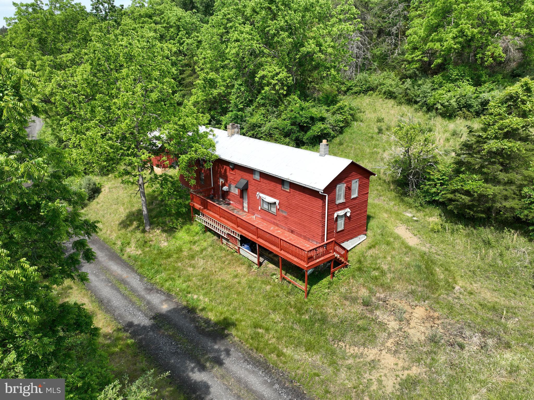 NONE UNRESTRICTED - Land