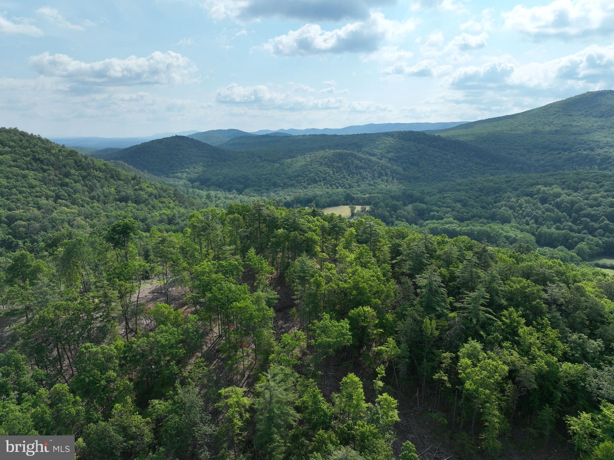 NONE UNRESTRICTED - Land