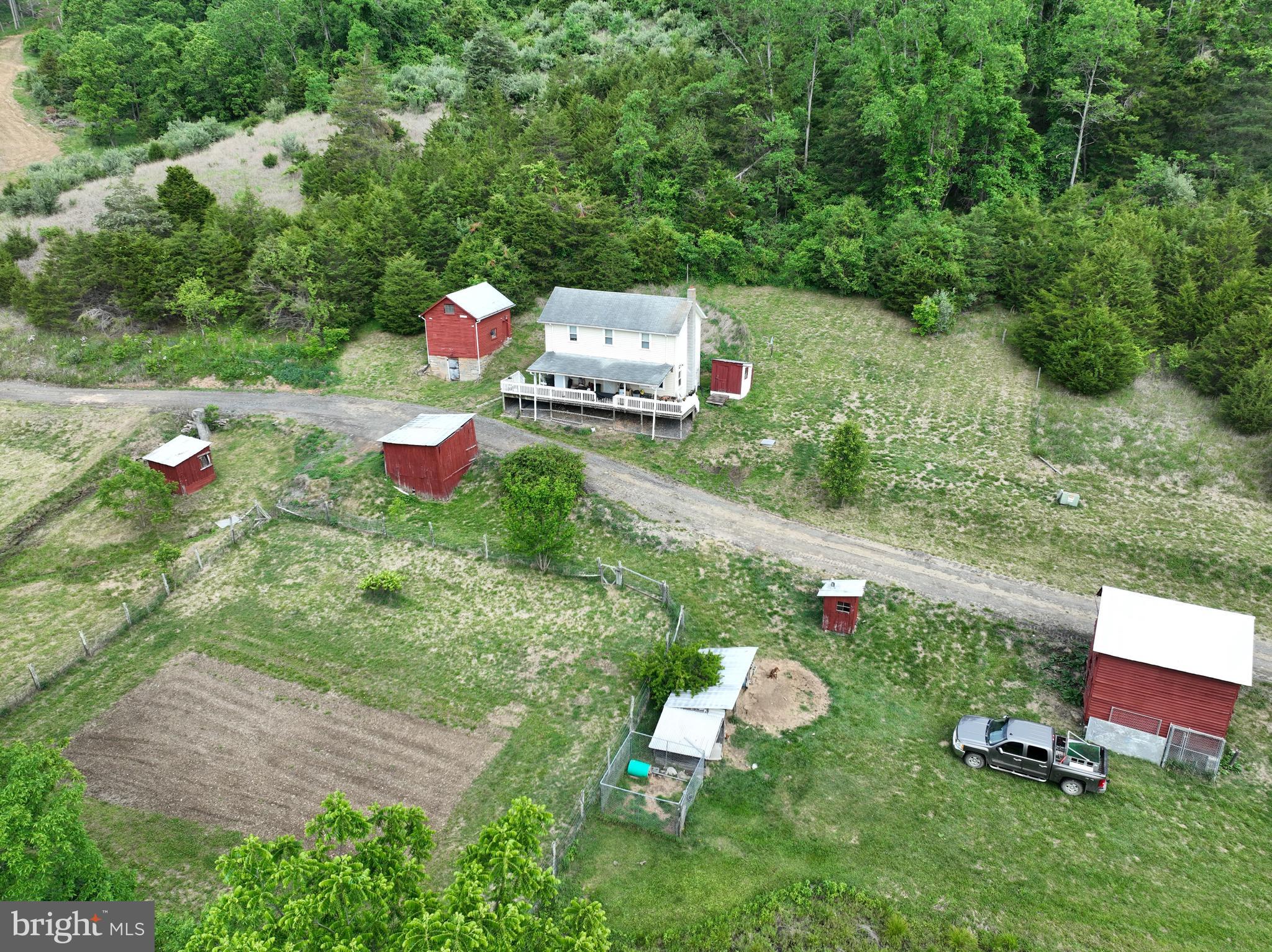 NONE UNRESTRICTED - Land