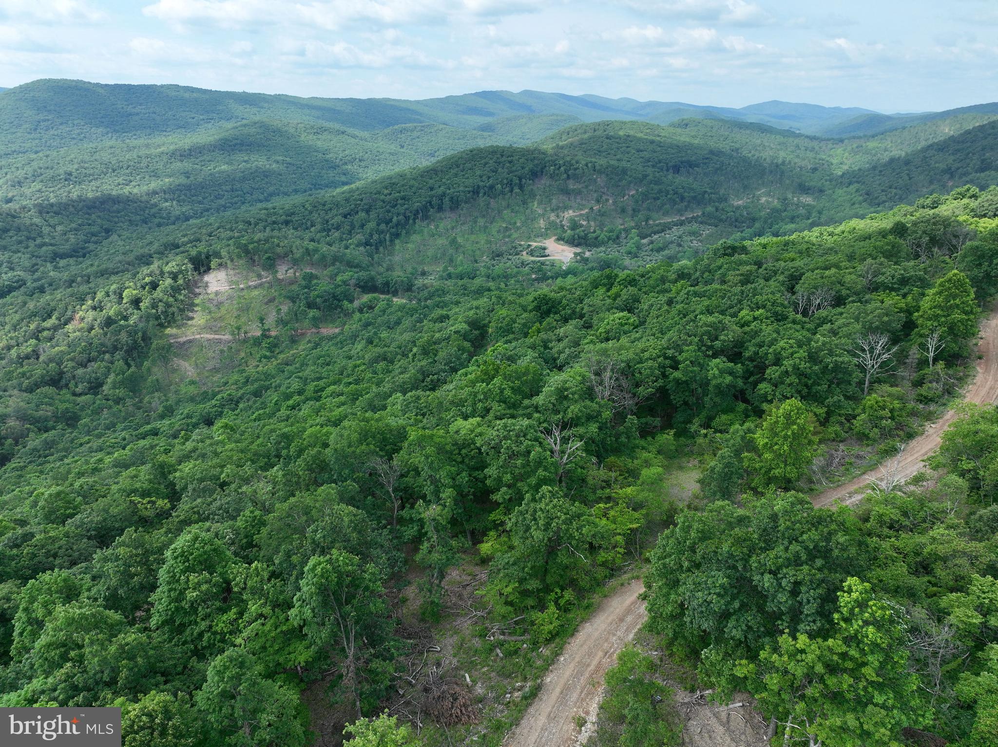 NONE UNRESTRICTED - Land