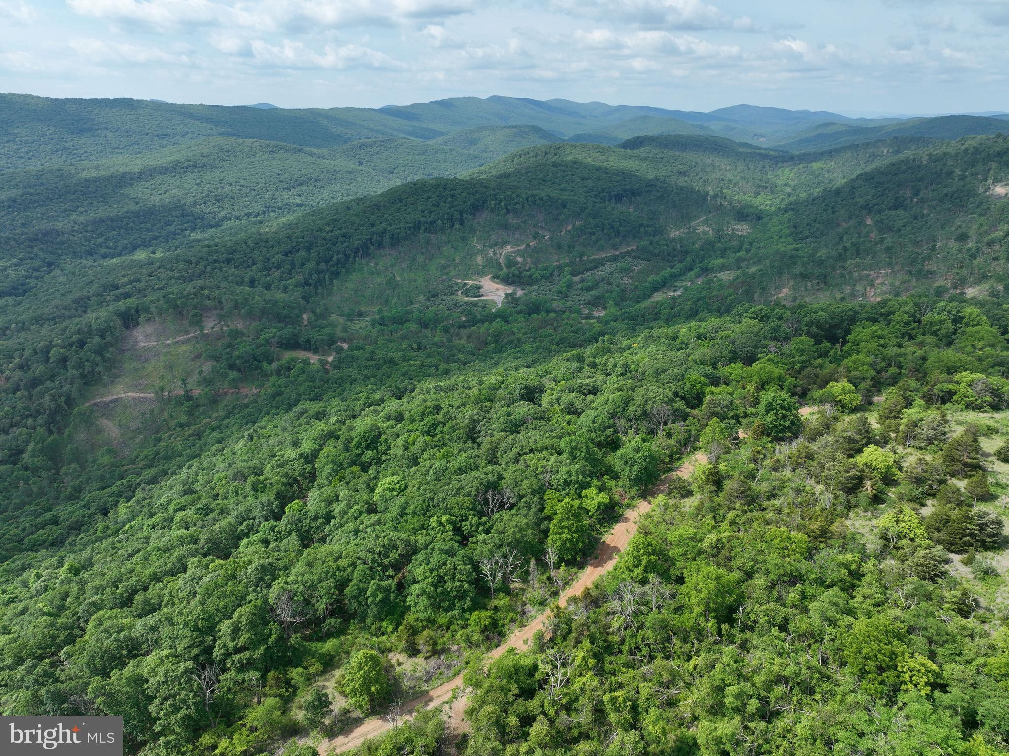 NONE UNRESTRICTED - Land