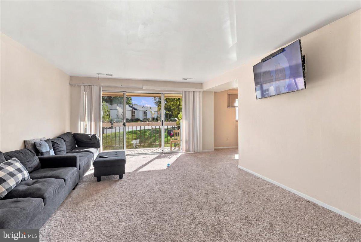 18816 WALKERS CHOICE ROAD 18816