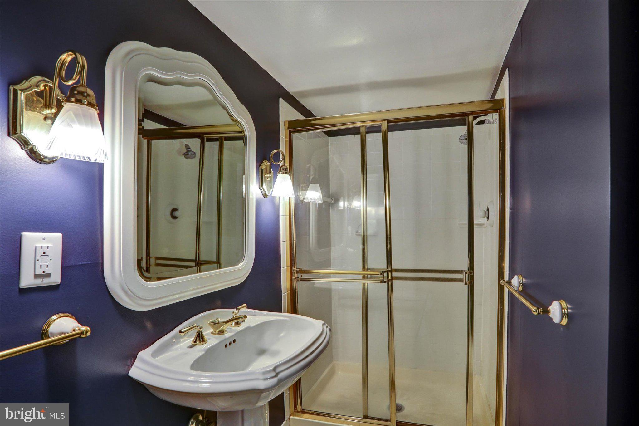 HARBOR HILLS - Residential