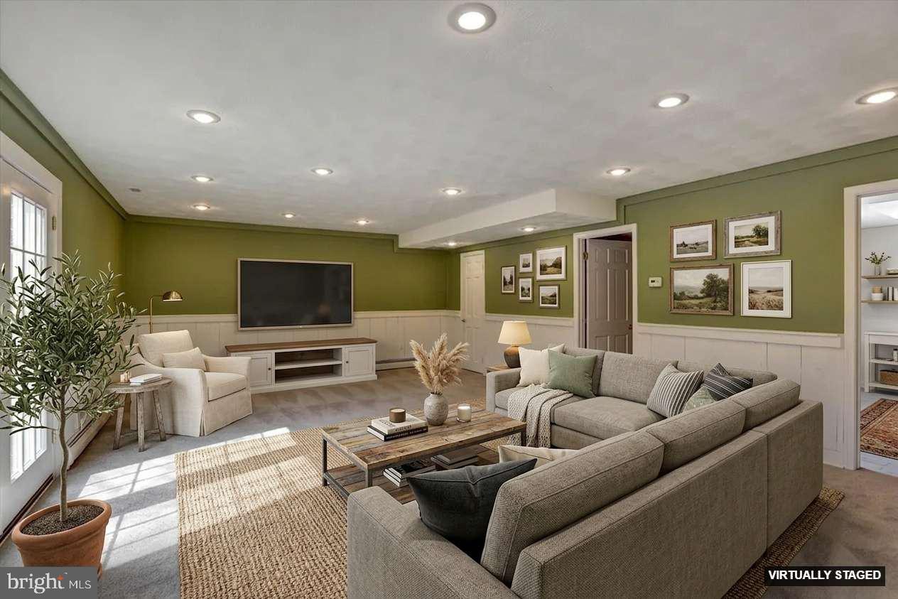 HARBOR HILLS - Residential